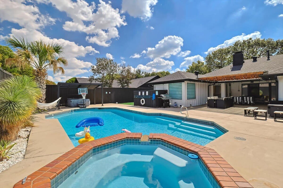 Plano Vacation Rental