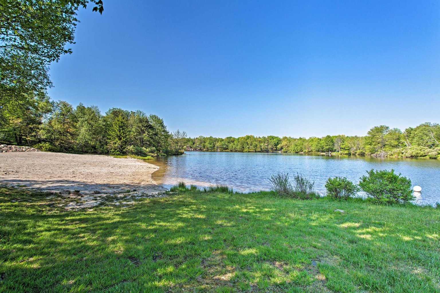Long Pond Vacation Rental