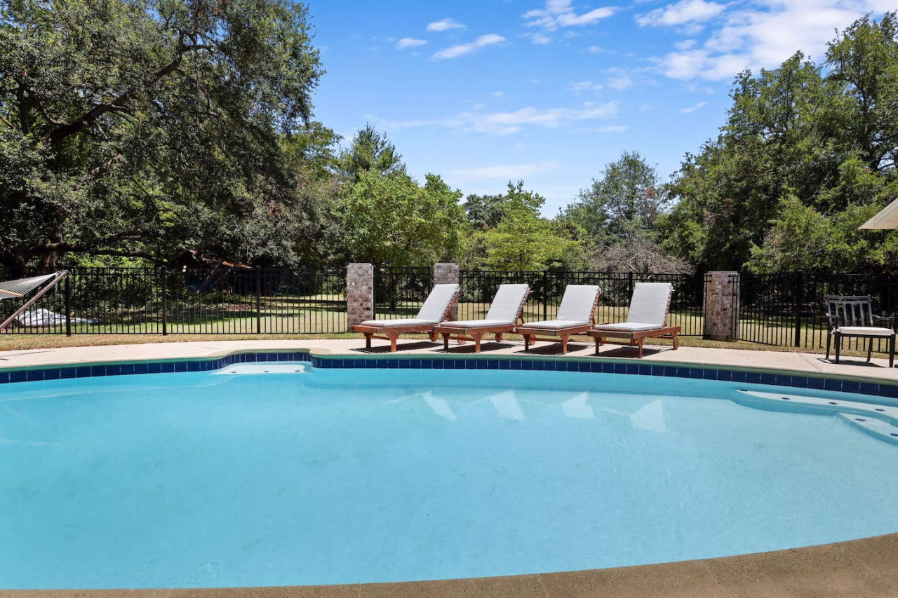 Cayce Vacation Rental