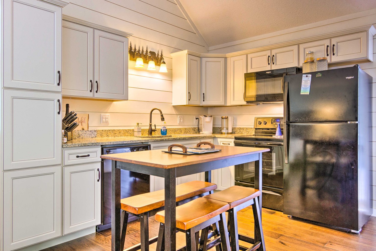 Sapphire Vacation Rental