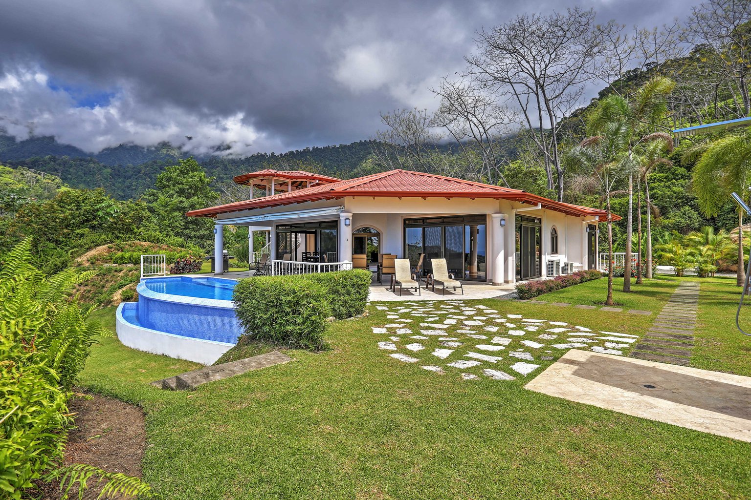 Ciudad Cortés Vacation Rental