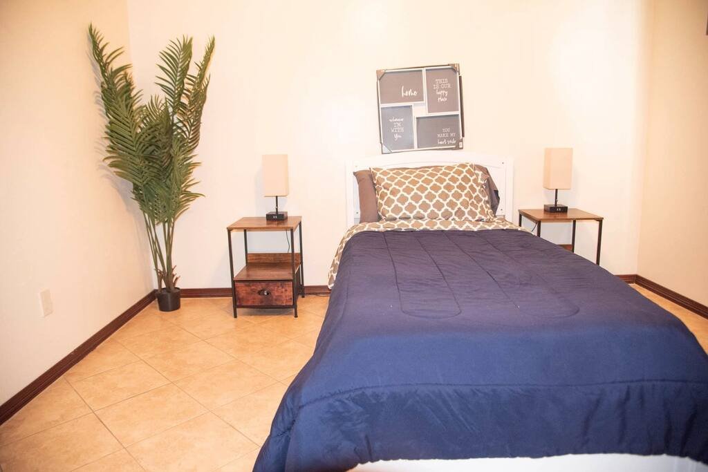Edinburg Vacation Rental
