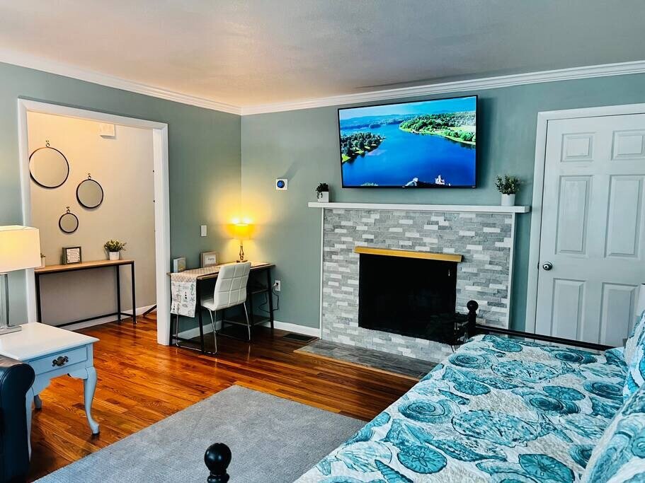 Hadley Vacation Rental