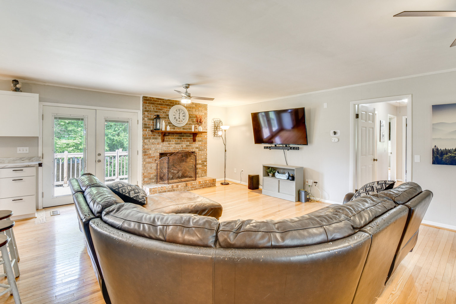 West Union Vacation Rental