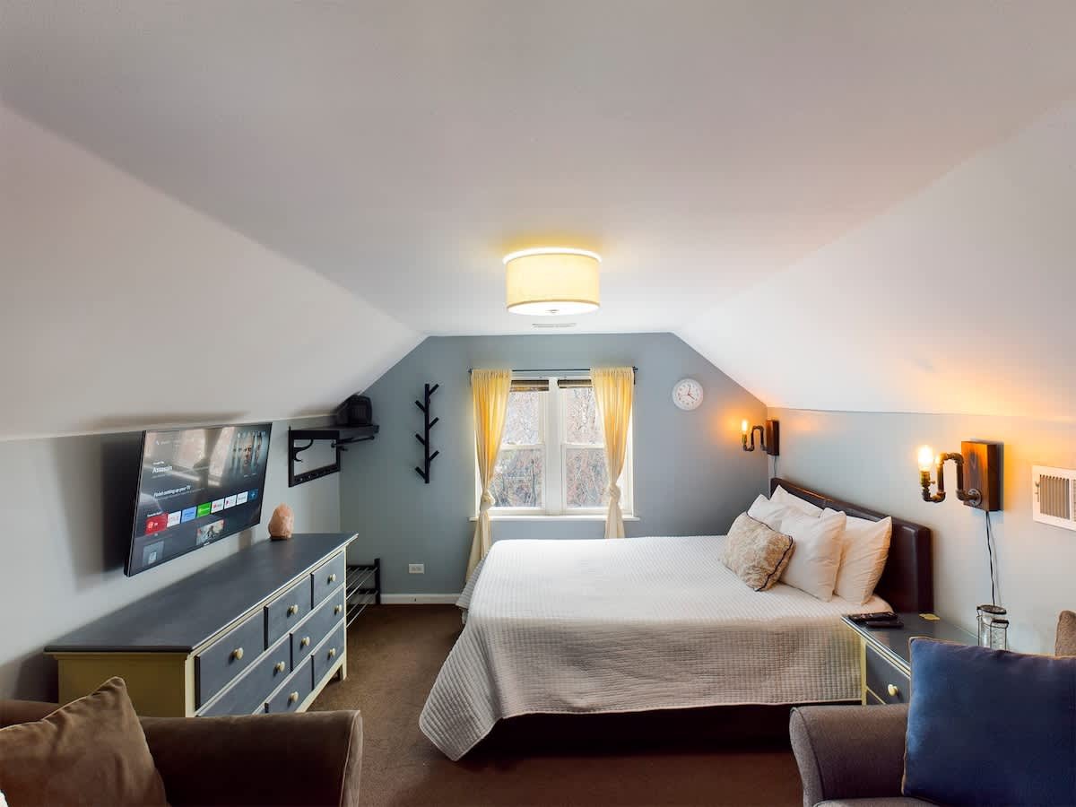 Berwyn Vacation Rental