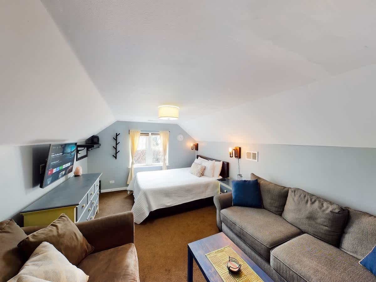 Berwyn Vacation Rental