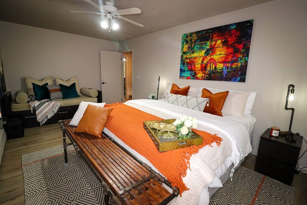 Lake Ariel Vacation Rental