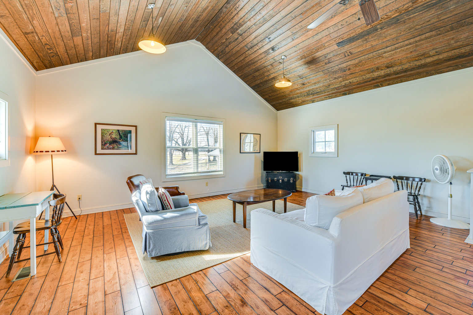 Louisa Vacation Rental