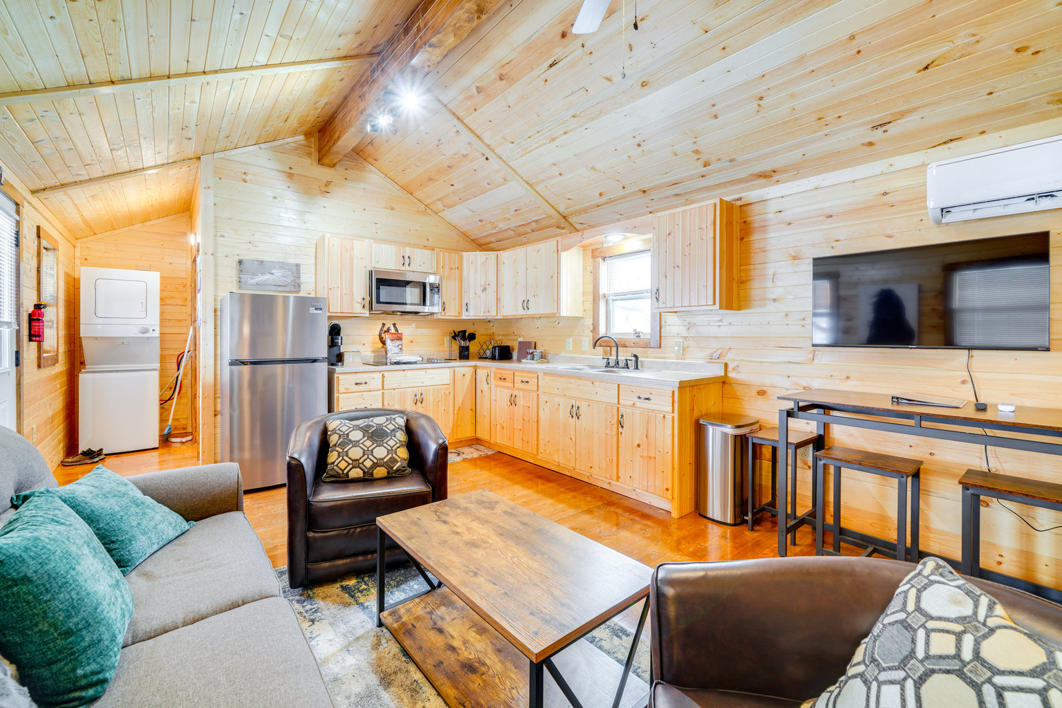 La Grange Vacation Rental