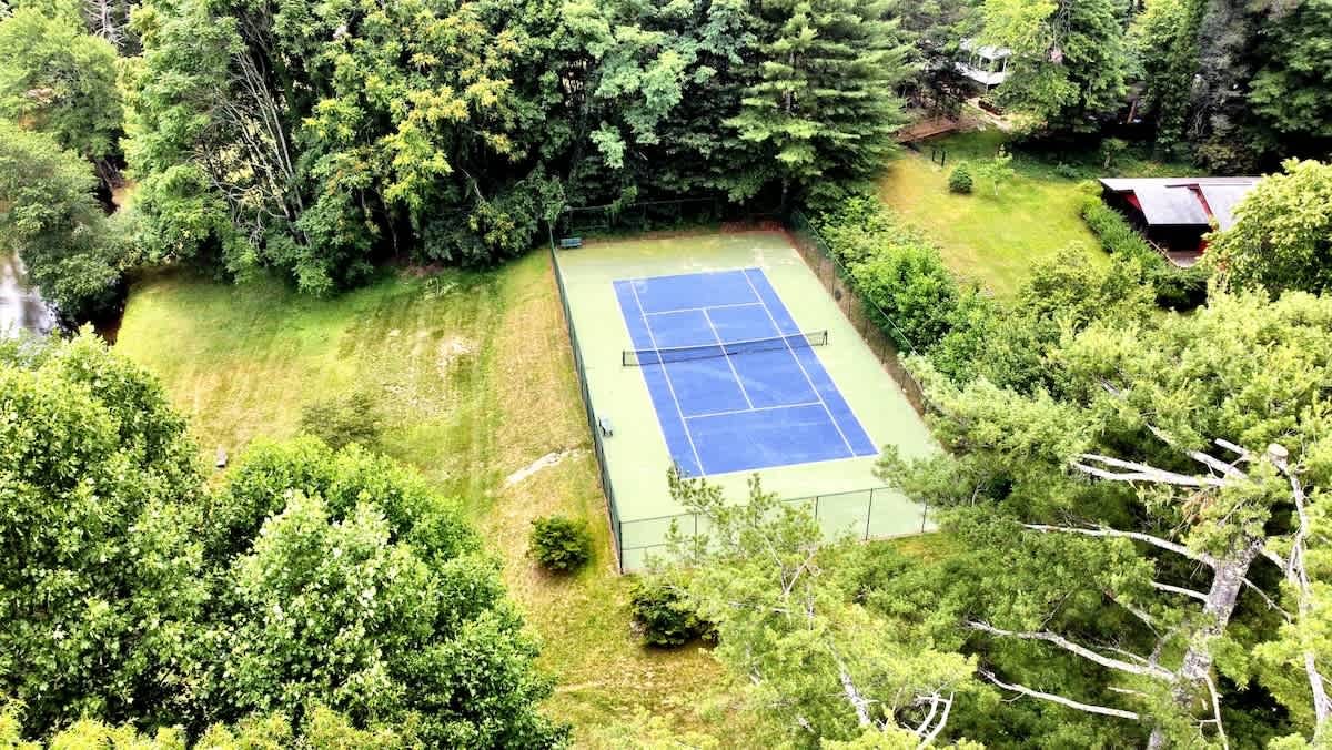 Flat Rock Vacation Rental