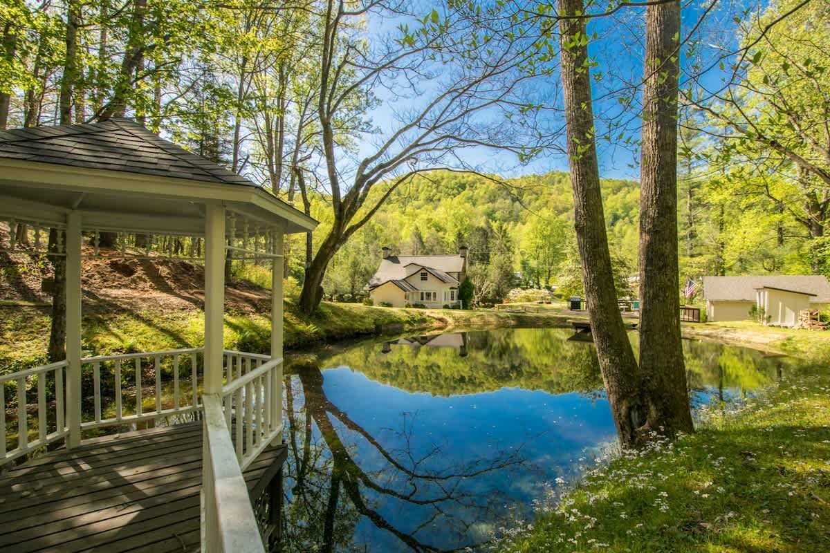 Hendersonville Vacation Rental