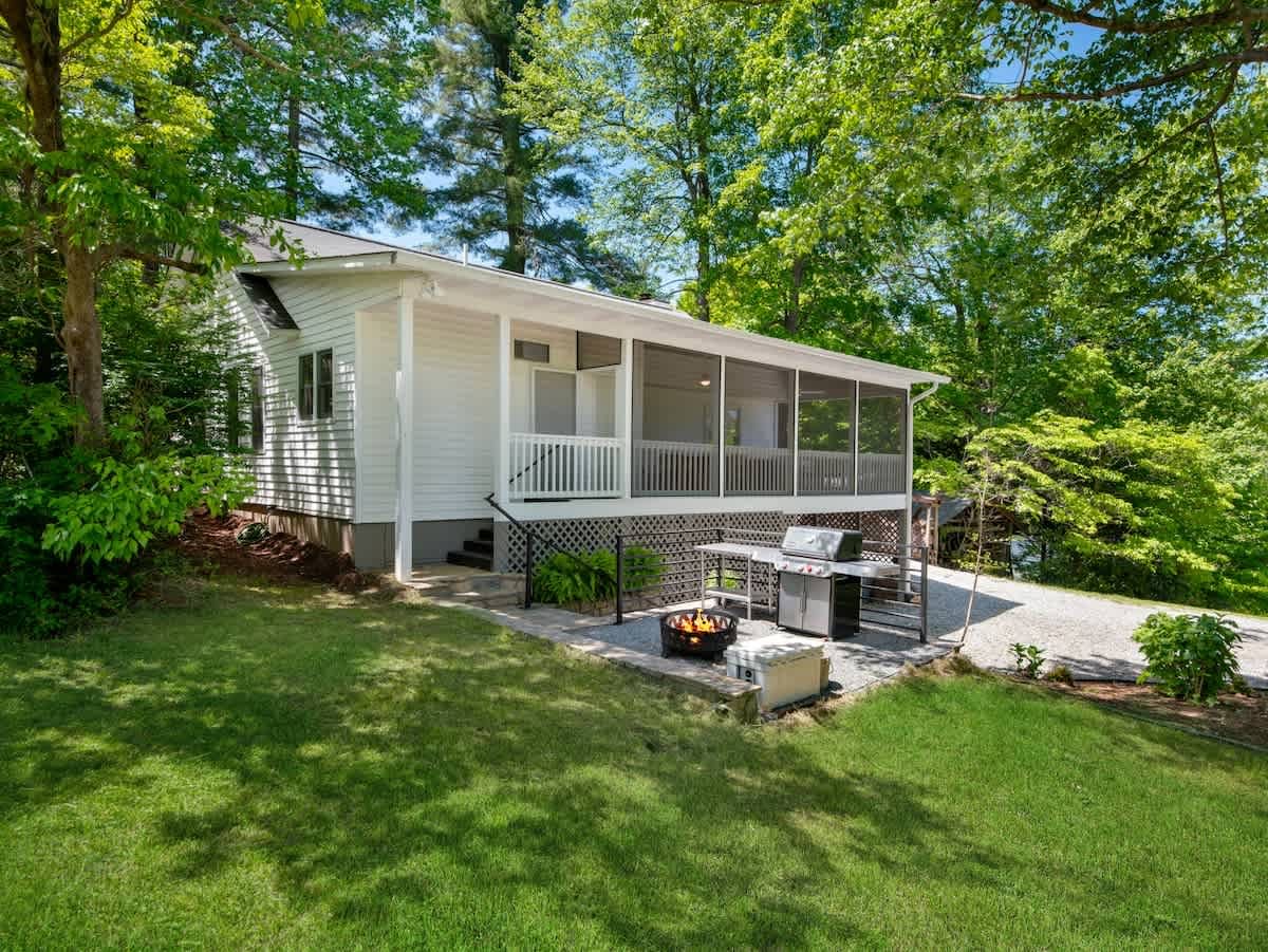 Saluda Vacation Rental