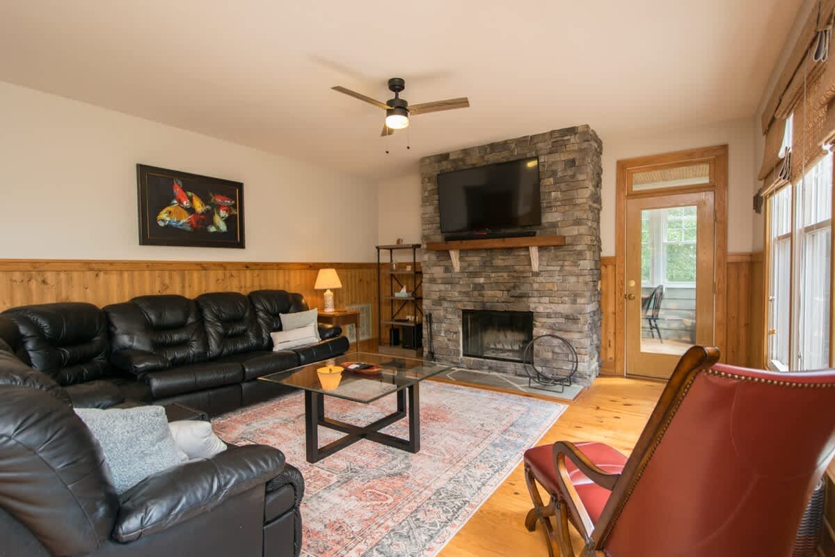 Mill Spring Vacation Rental