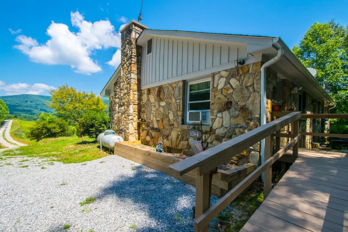 Hendersonville Vacation Rental