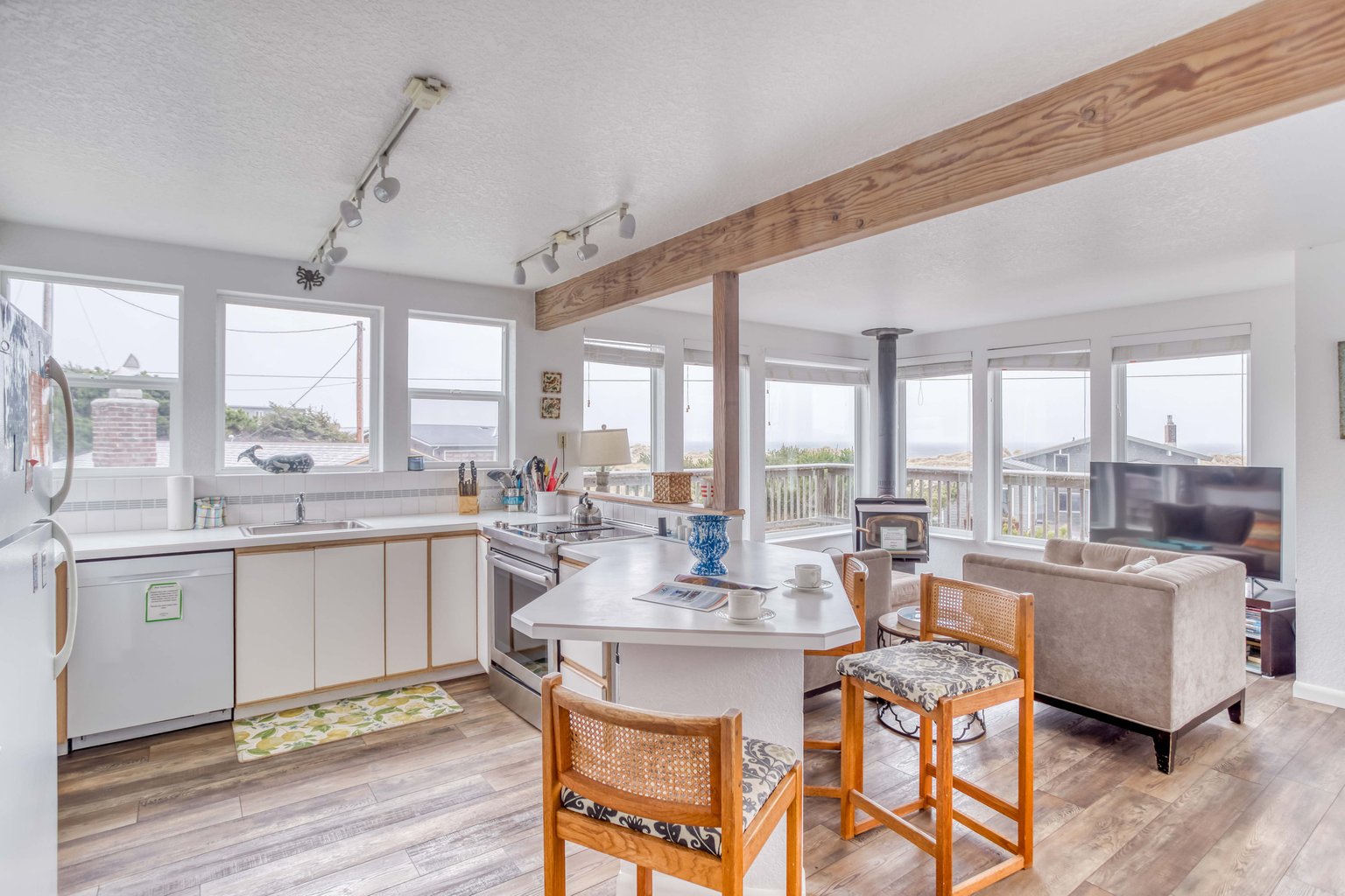 Manzanita Vacation Rental