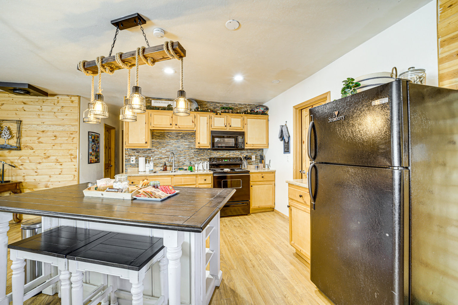 Strawberry Vacation Rental