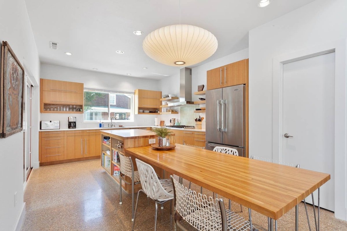 Fayetteville Vacation Rental