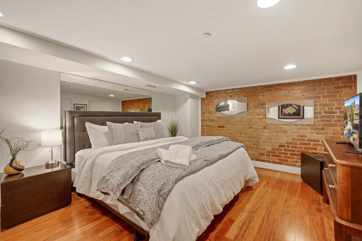 Fayetteville Vacation Rental