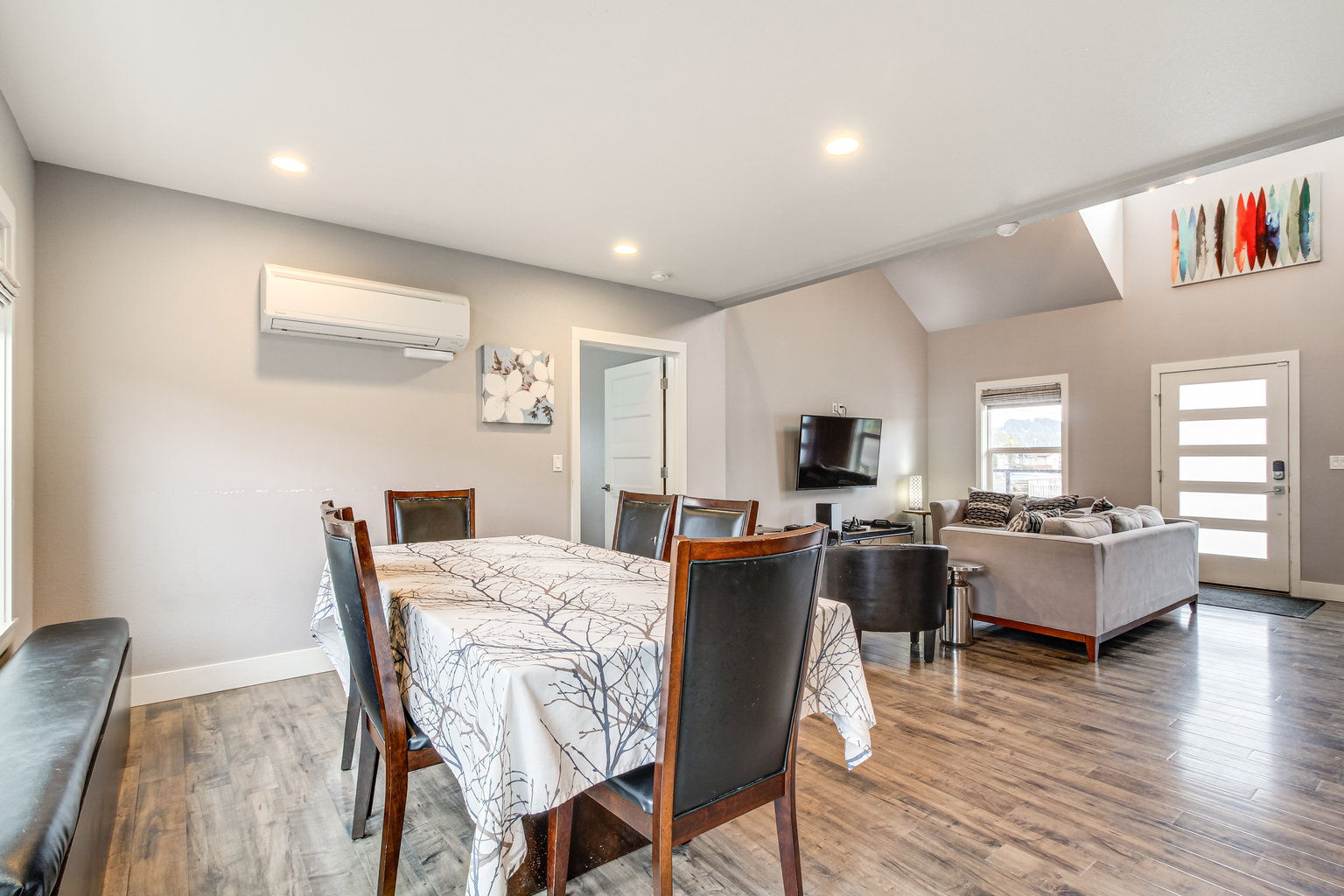 Lakeside Vacation Rental