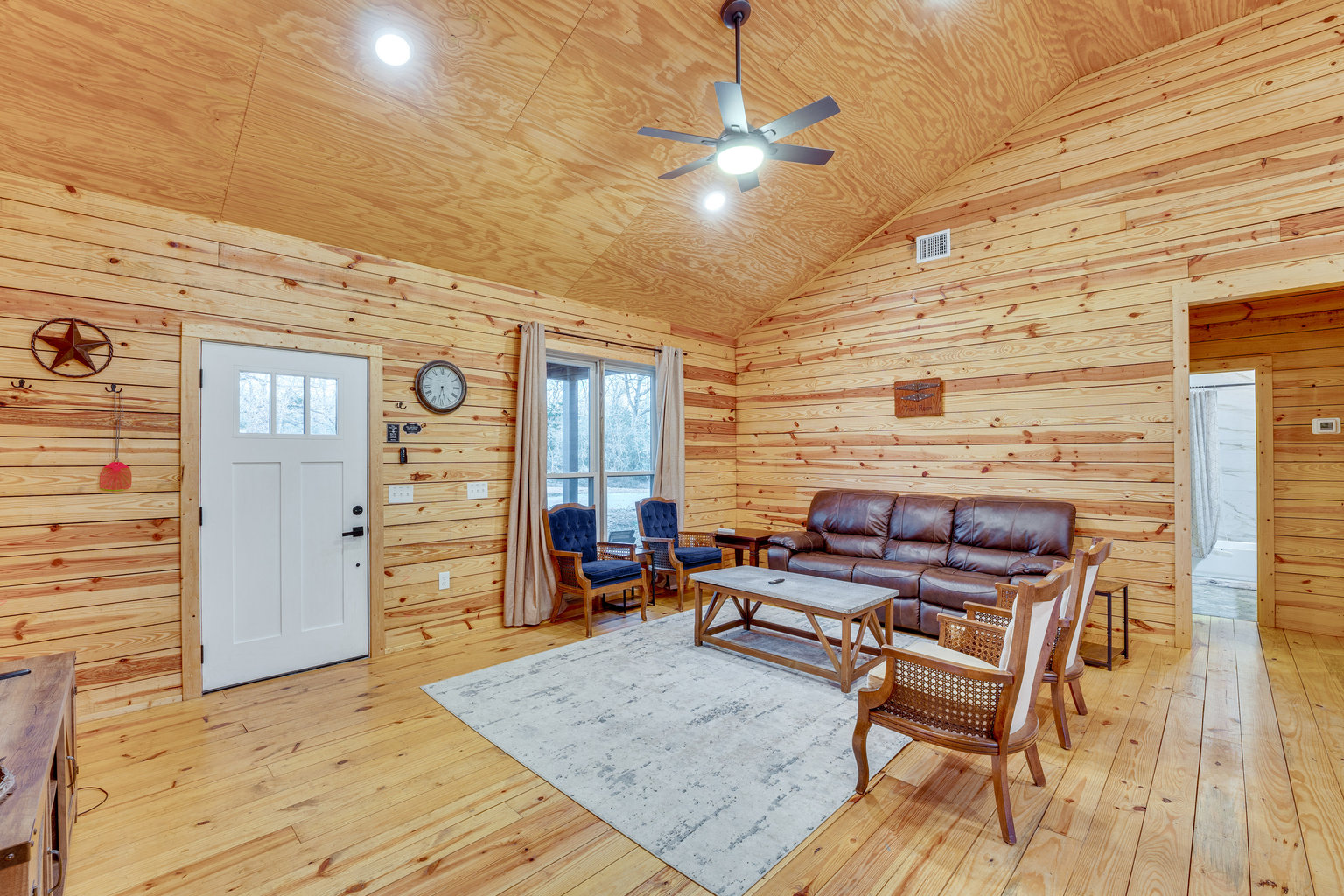 Waelder Vacation Rental