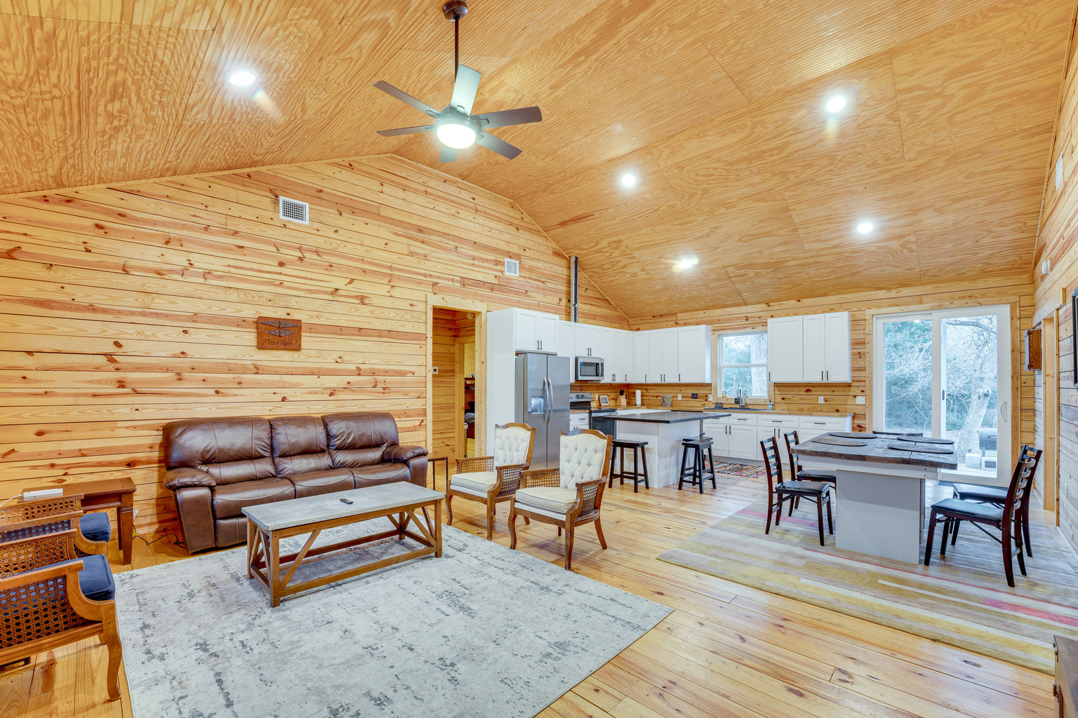 Waelder Vacation Rental