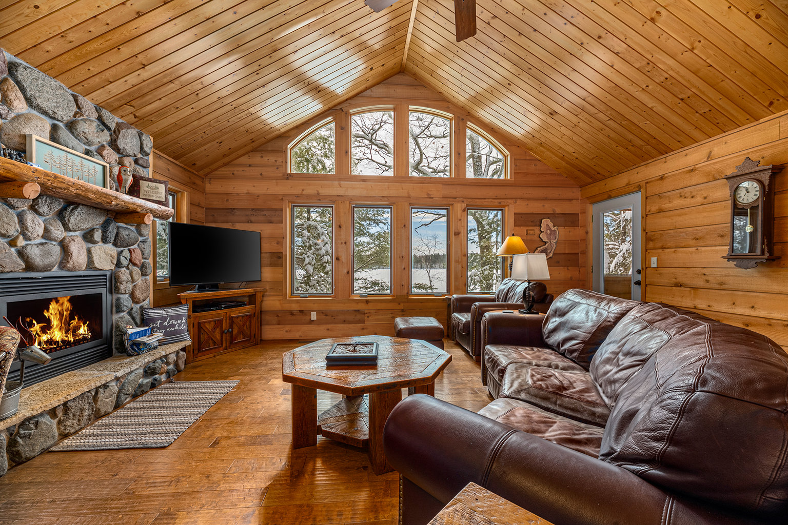 Lake Tomahawk Vacation Rental