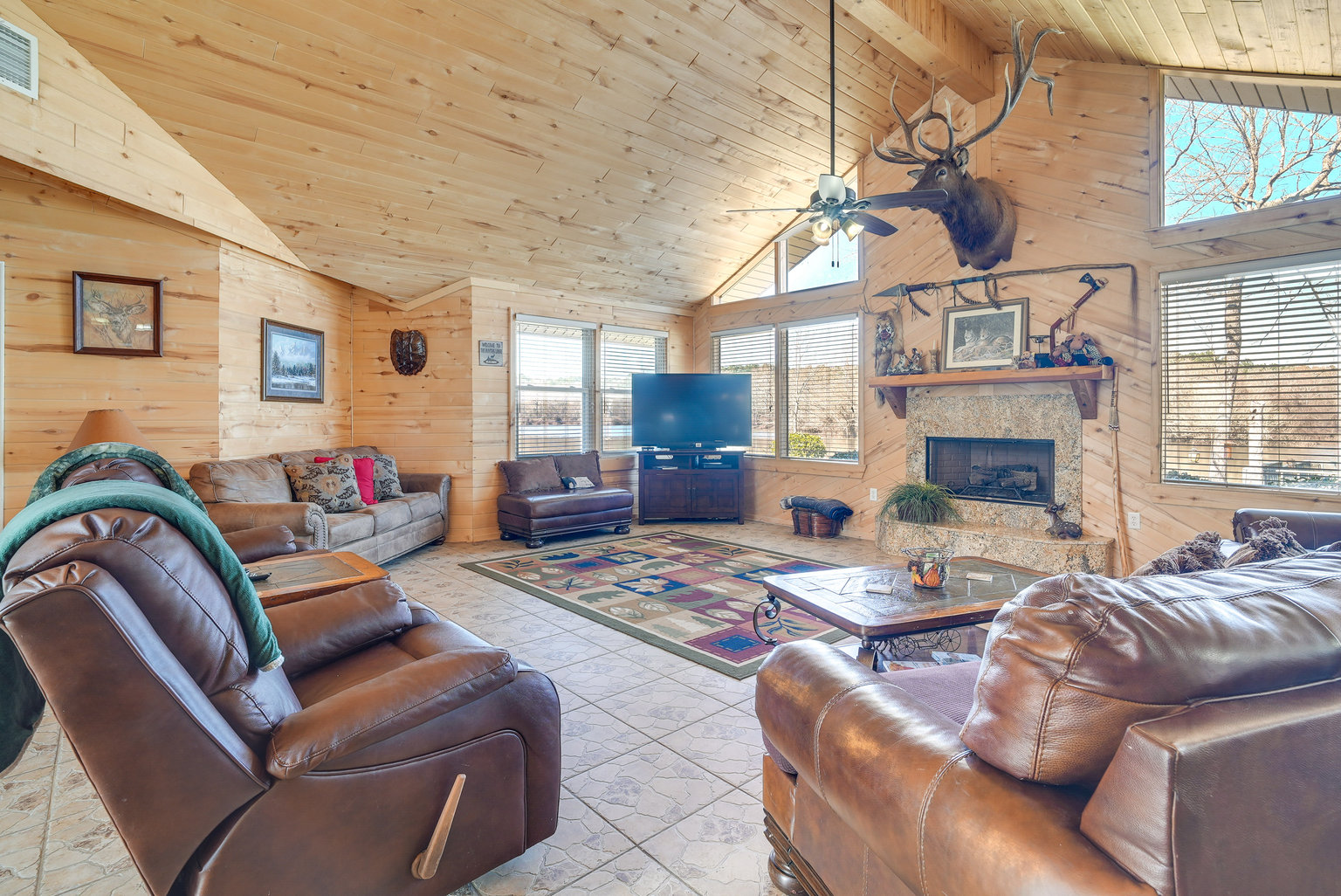 Many Vacation Rental