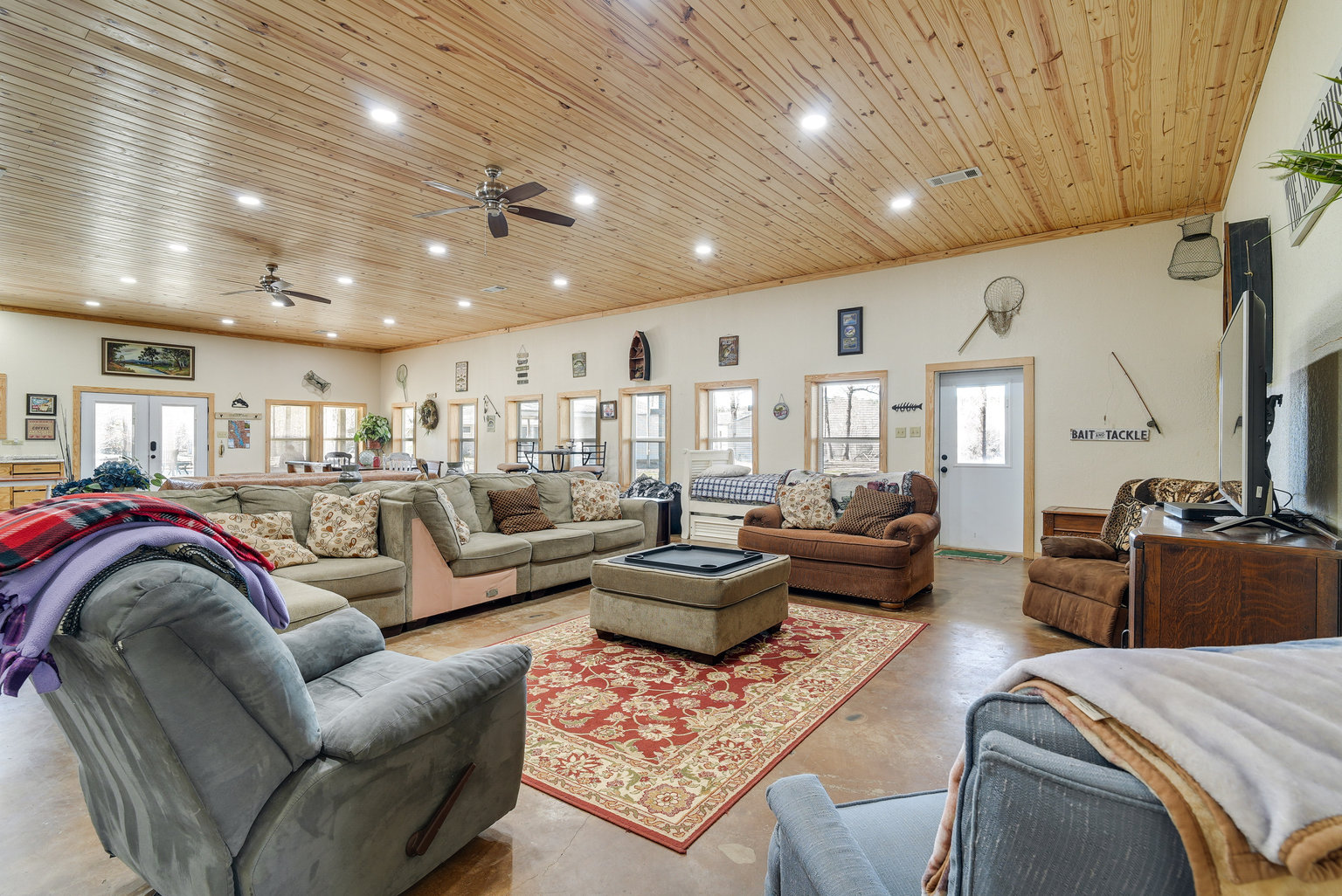 Many Vacation Rental