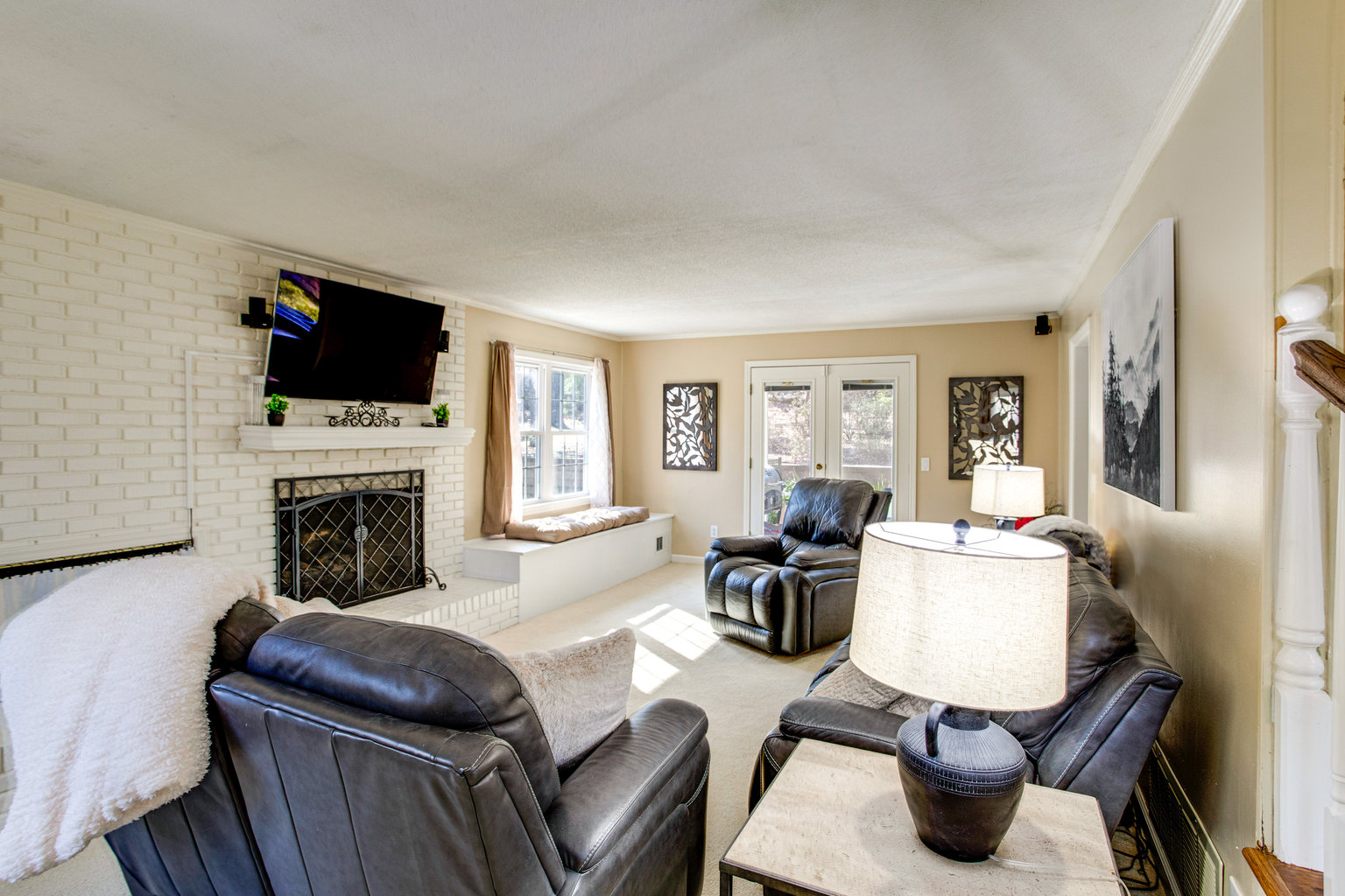 Chapin Vacation Rental