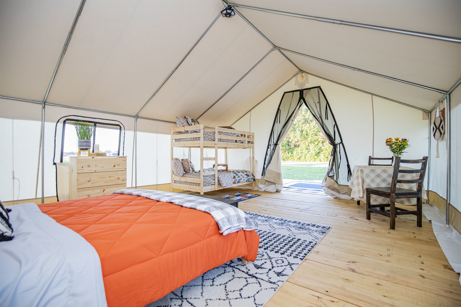 Cassville Vacation Rental