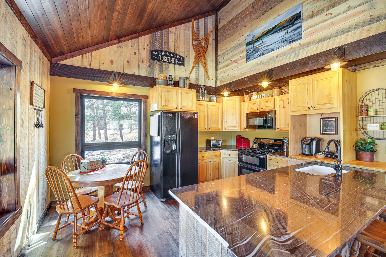 Custer Vacation Rental
