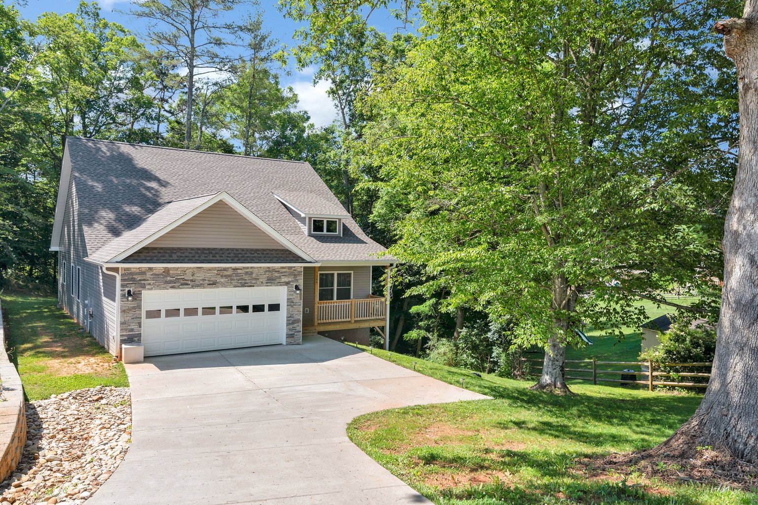 Weaverville Vacation Rental