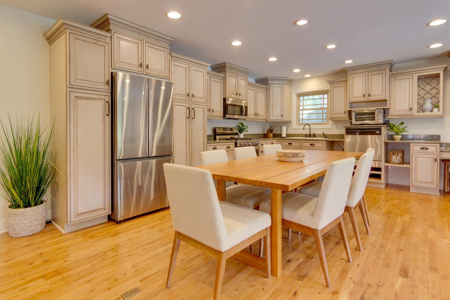 Zirconia Vacation Rental