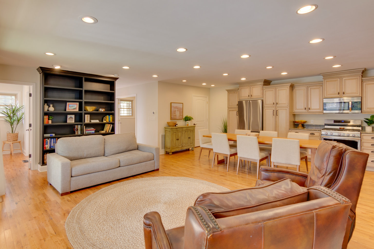 Zirconia Vacation Rental