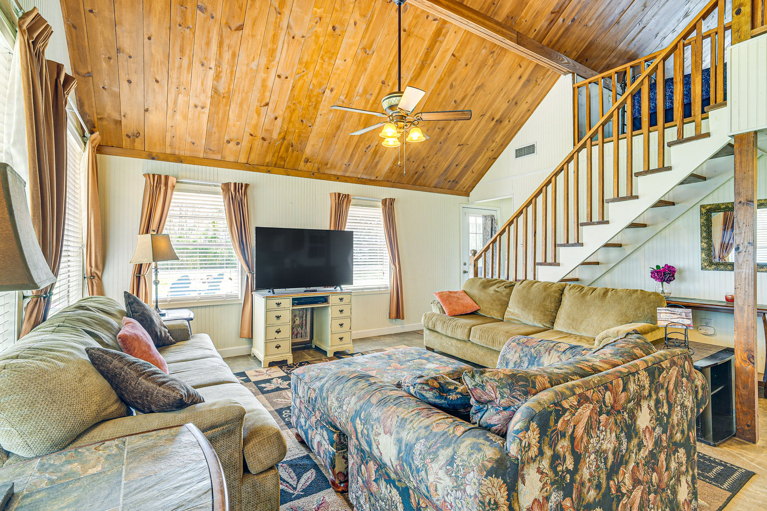 Many Vacation Rental