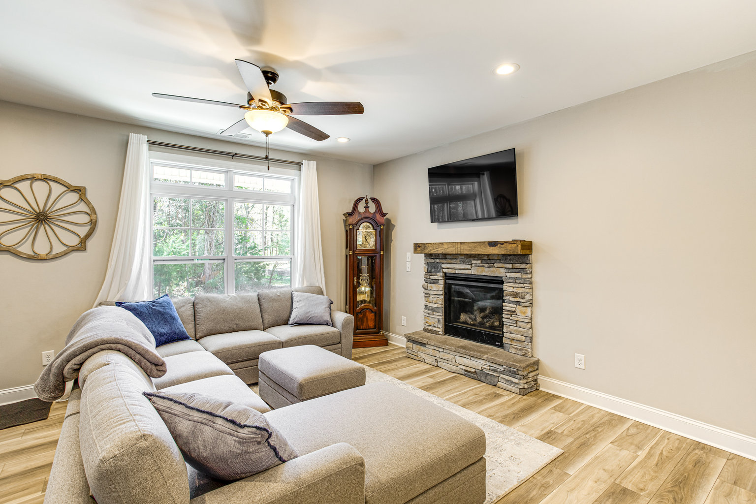 Chapin Vacation Rental