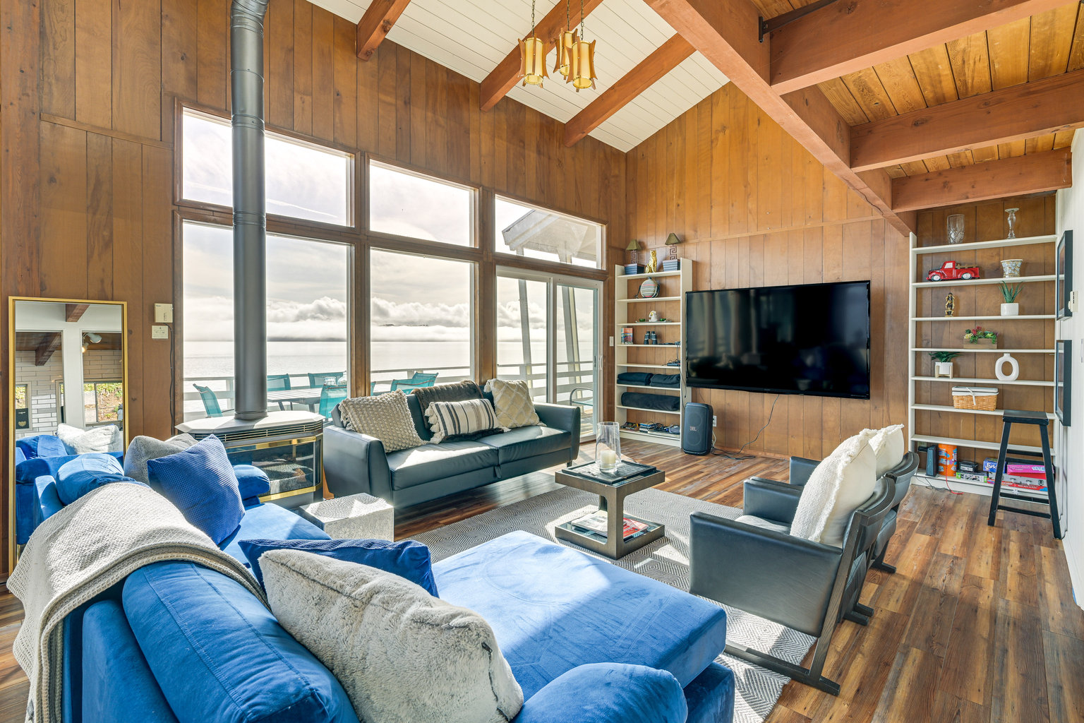 Shelton Vacation Rental