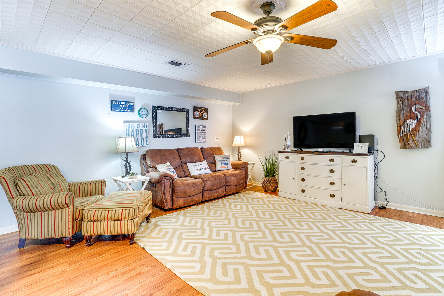 Many Vacation Rental