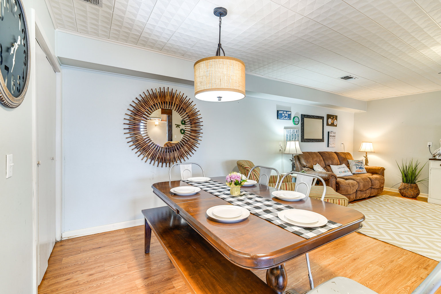 Many Vacation Rental