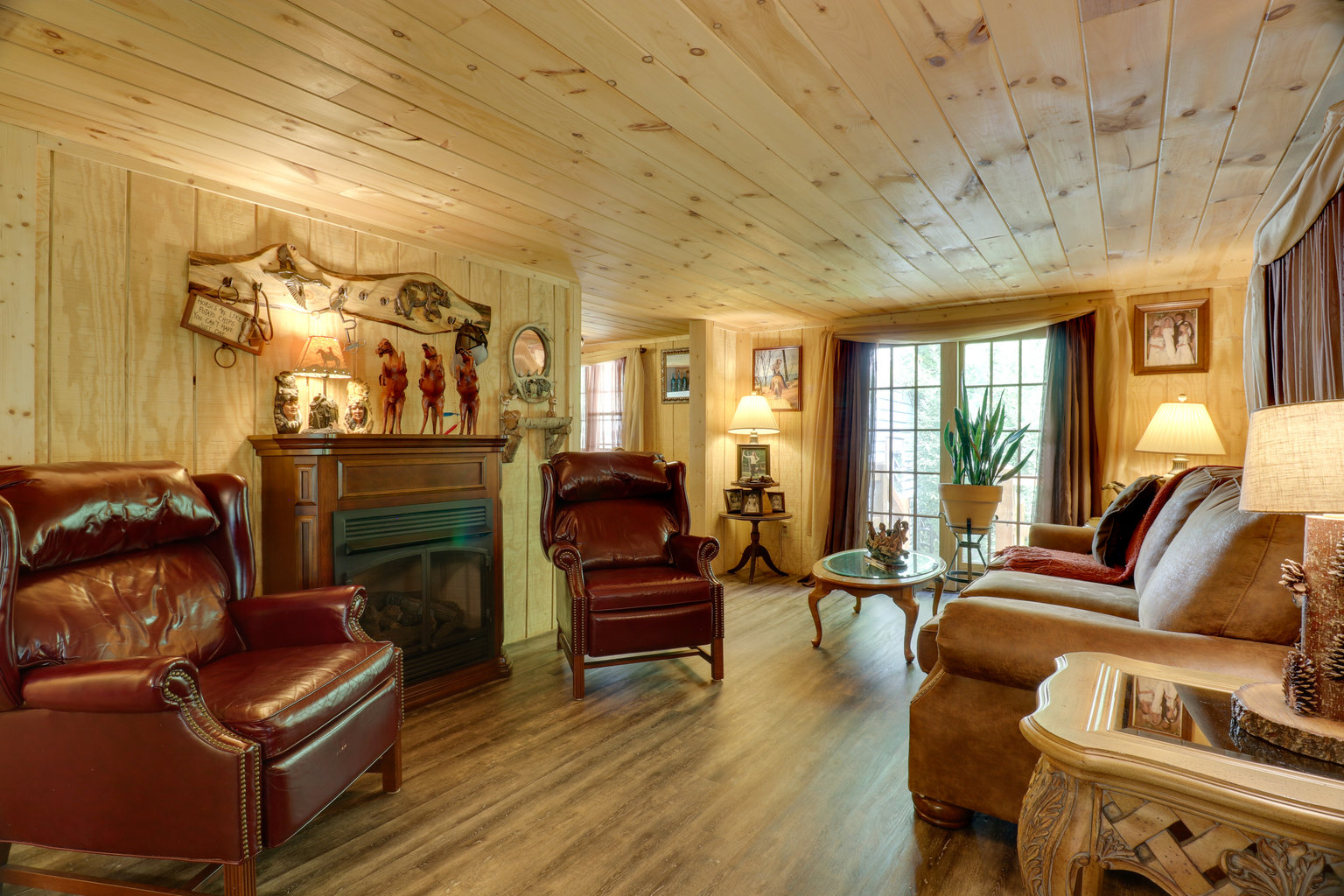 Warne Vacation Rental