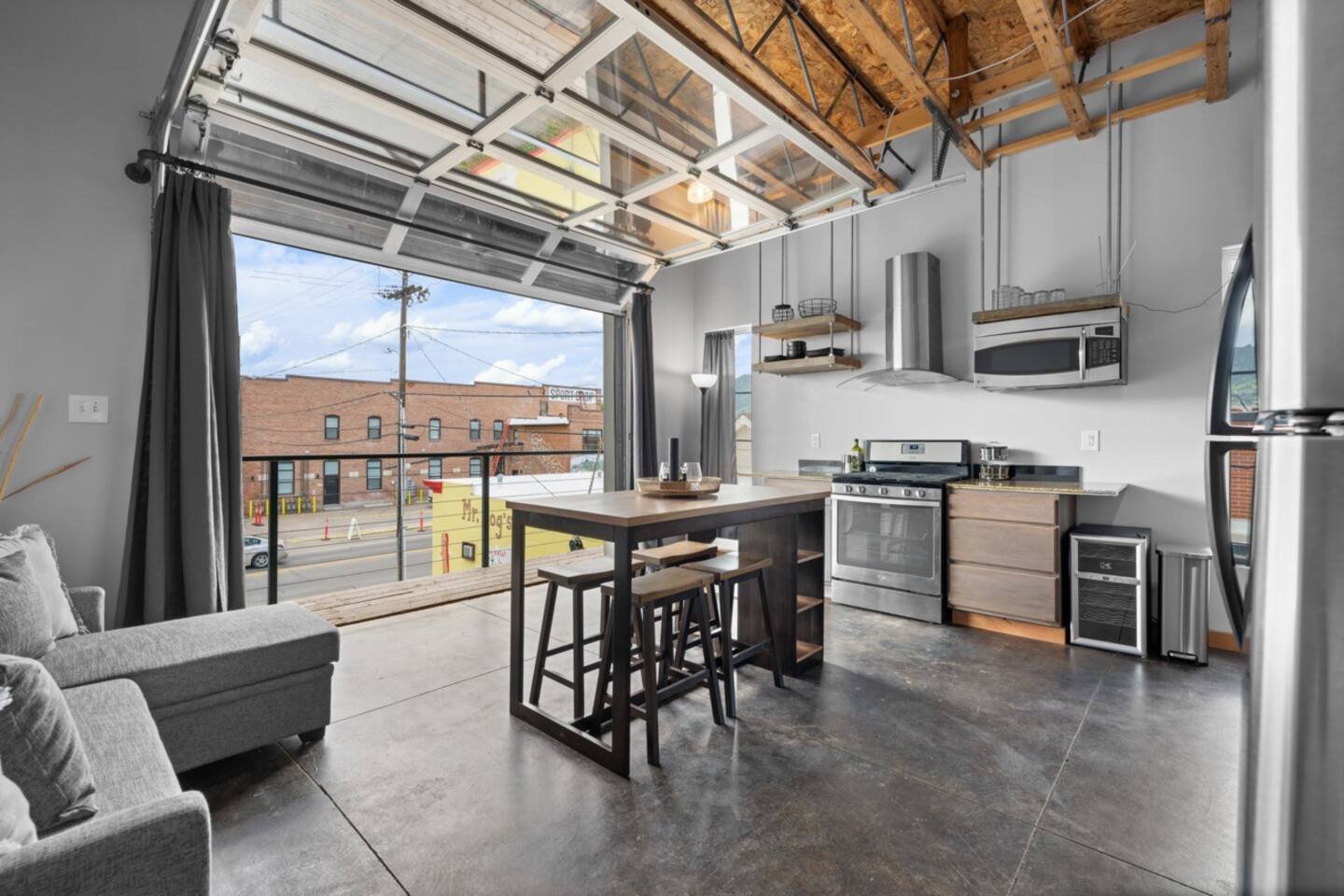 Butte Vacation Rental
