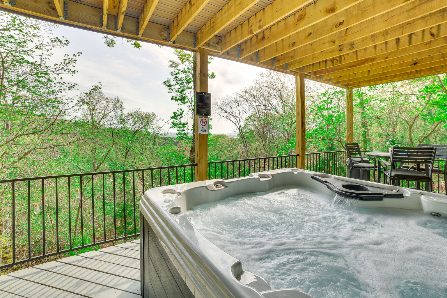 Reeds Spring Vacation Rental