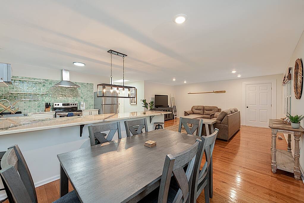 Bracey Vacation Rental