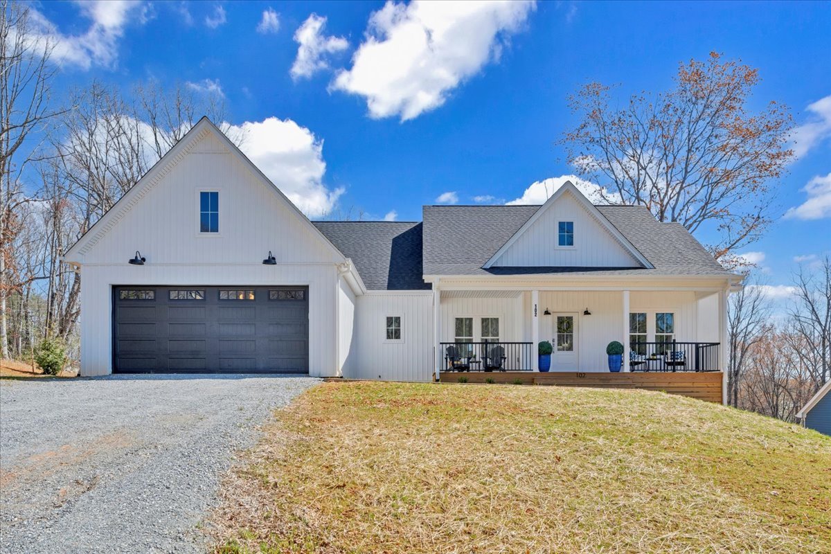 Moneta Vacation Rental