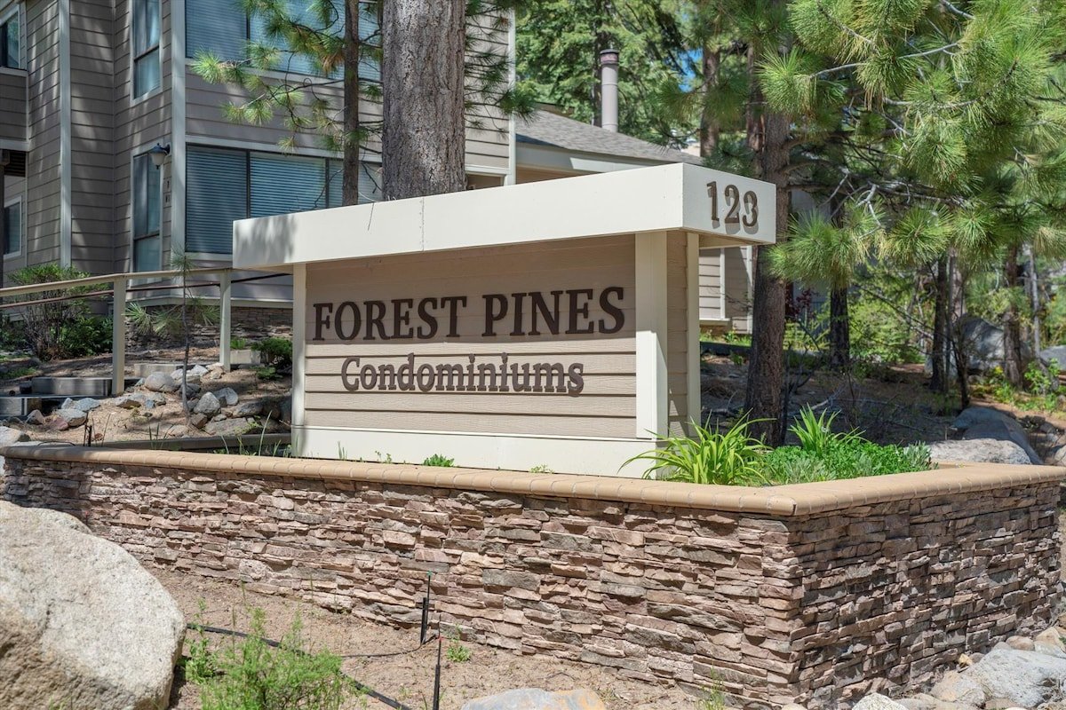 Incline Village, NV 89451, USA