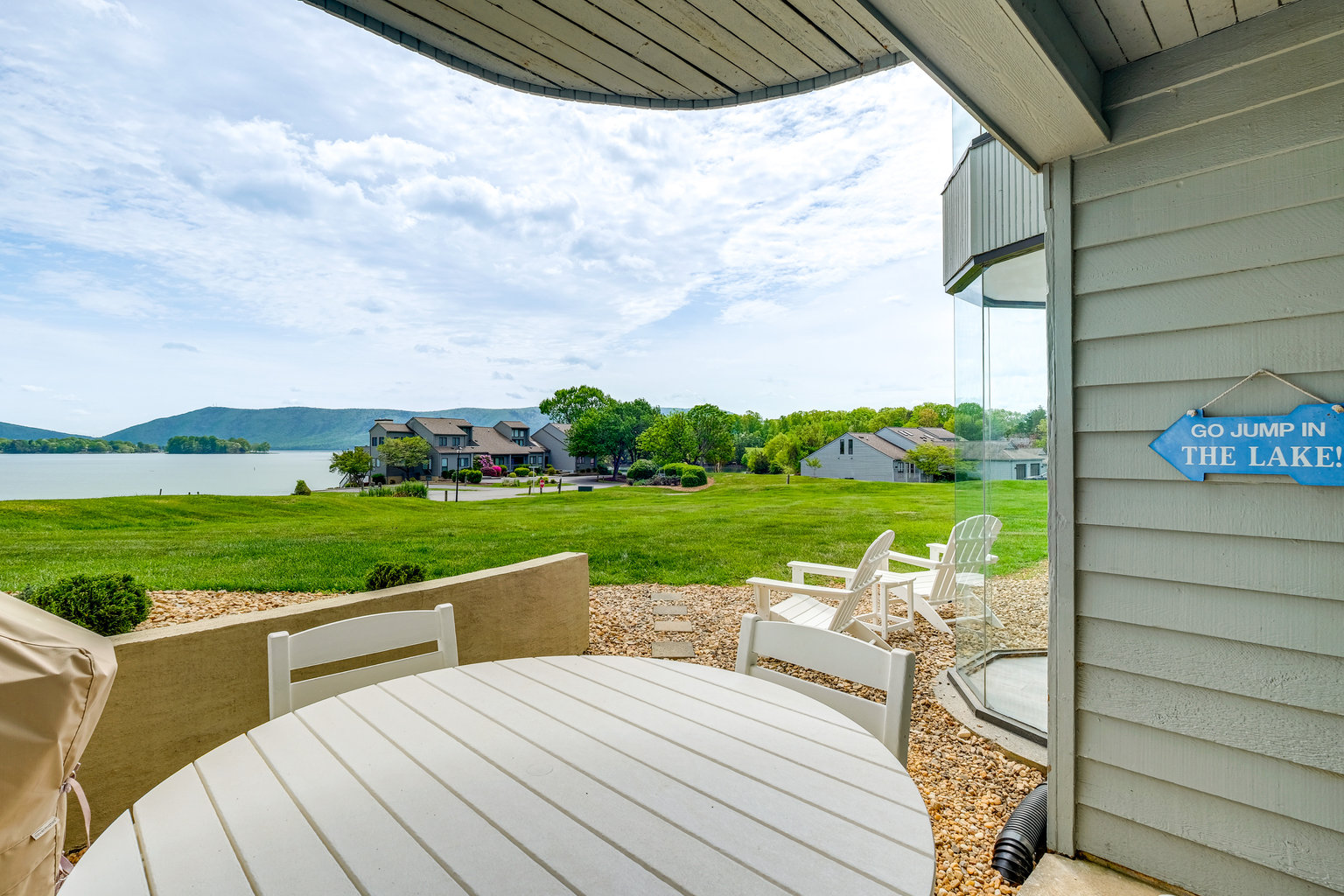 Moneta Vacation Rental