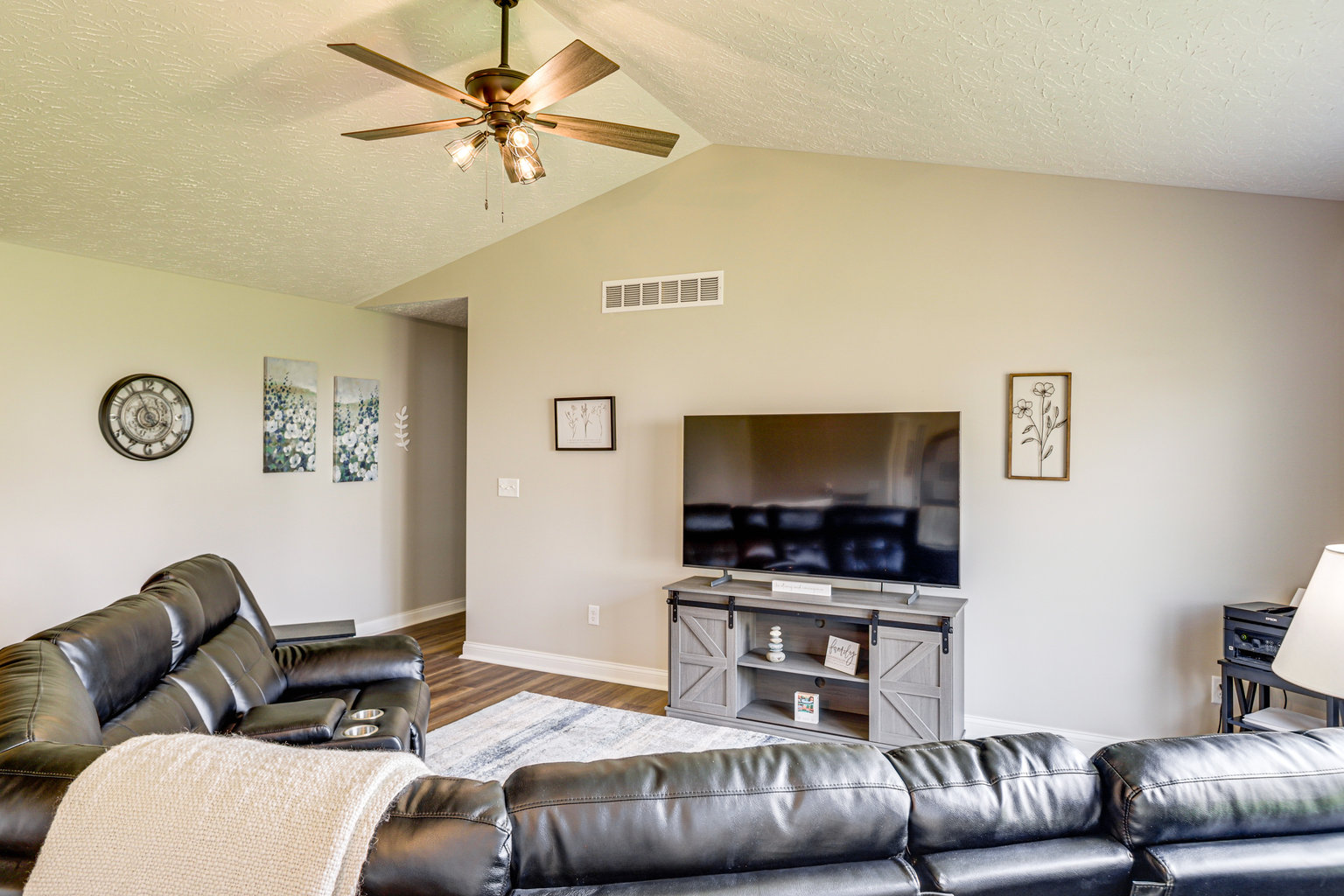 Dry Ridge Vacation Rental