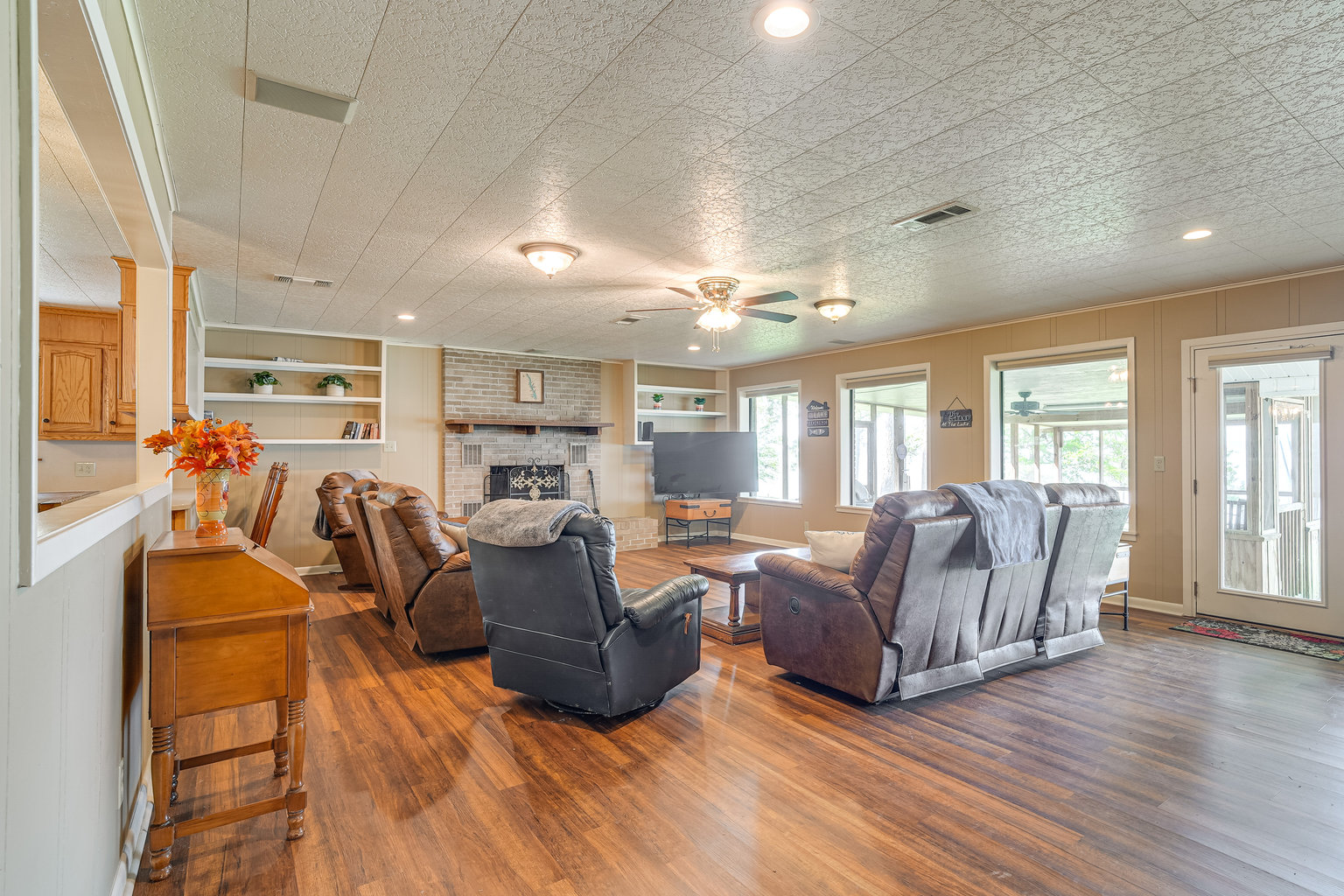 Many Vacation Rental