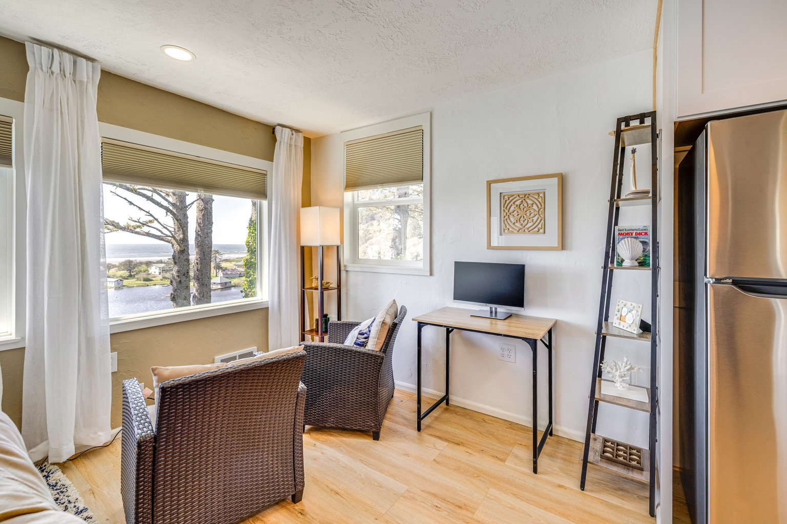 Cloverdale Vacation Rental