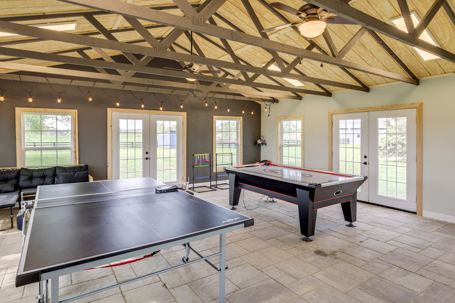 Dry Ridge Vacation Rental